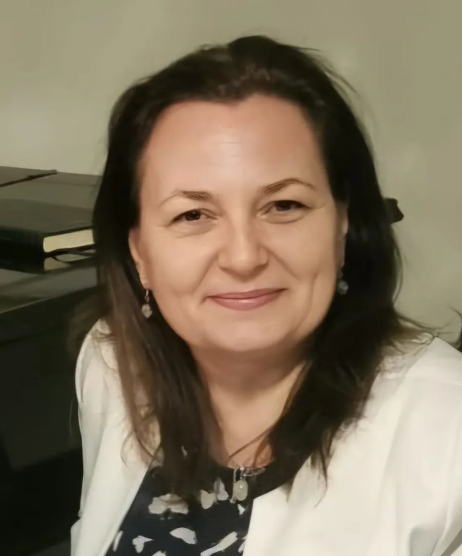 Florentina Moldovanu, expert contabil CECCAR, în cabinetul din Bacău